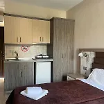 Sunset Hotel 2*