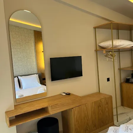 Sunset Boutique Hotel 2*